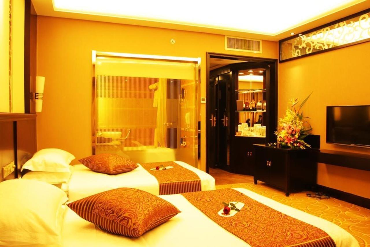 Green Land Hotel Kunming Exterior photo